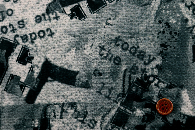 ストレッチ起毛 グラフィティプリントニット モノトーン 柄アップ(江戸ッ子 210ya)