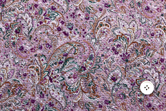 ふくれちりめんニット ペイズリープリント ピンク系 柄アップ(江戸ッ子 210ya)