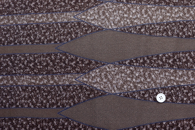 ポリエステル ちりめん 和調プリント 茶系 耳方向(江戸ッ子 210ya)