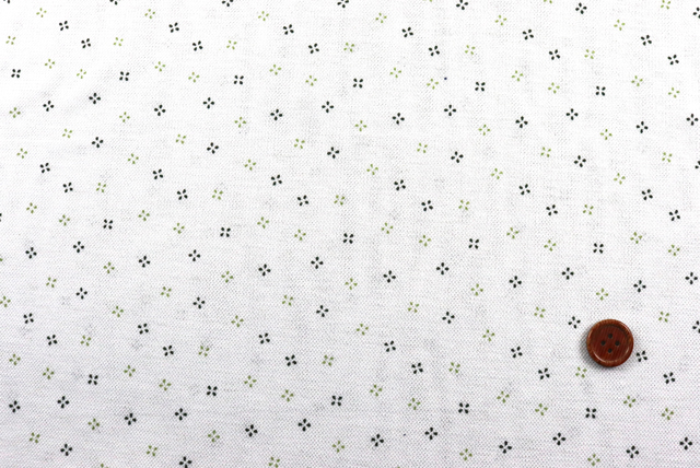 鹿の子ニット 小紋プリント 白地にカーキグリーン系 全体の柄と鹿の子の表面感（江戸ッ子 210ya）