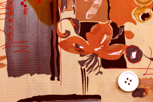 デシンプリント 和モダン更紗調 ブラウンベージュ ボタン比較（江戸ッ子 210ya）