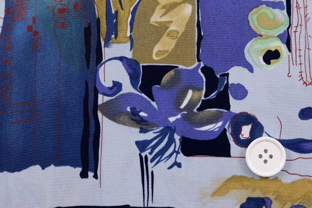 デシンプリント 和モダン更紗調 うすいブルーグレイ ボタン比較（江戸ッ子 210ya）